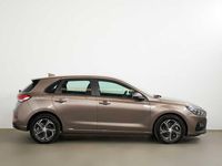 Usado Hyundai i30 120 CV (88 kW) 2023 Marrón Berlina