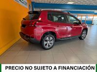 Usado Peugeot 2008 Style 100 CV (73 kW) 2018 Granate SUV