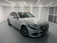 Usado Mercedes C200 Avantgarde 136 CV (100 kW) 2016 Gris / plata Berlina