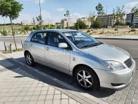 Usado Toyota Corolla Luna 116 CV (85 kW) 2004 Gris / plata Berlina