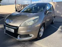 Usado Renault Scénic III Expression 110 CV (80 kW) 2012 Beige Monovolumen