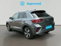 Usado VW T-Roc R-line 150 CV (110 kW) 2024 Gris / plata SUV
