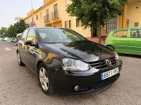 Usado VW Golf V Sportline 105 CV (77 kW) 2007 Negro Berlina