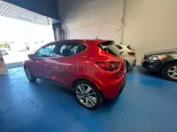 Usado Renault Clio IV Dynamique 90 CV (66 kW) 2015 Granate Berlina