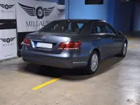Usado Mercedes E220 Elegance 170 CV (125 kW) 2015 Gris Berlina