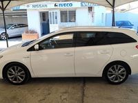 Usado Toyota Auris Touring Sports Advance 136 CV (100 kW) 2015 Blanco Familiar
