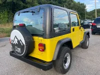 Usado Jeep Wrangler 121 CV (88 kW) 1998 Amarillo SUV