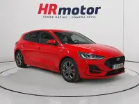 Usado Ford Focus ST-Line 125 CV (91 kW) 2022 Rojo