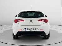 Usado Alfa Romeo Giulietta Distinctive 105 CV (77 kW) 2016 Blanco Utilitario