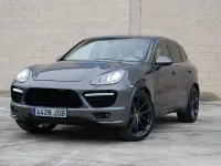 Usado Porsche Cayenne 400 CV (294 kW) 2013 Gris / plata SUV