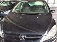 Usado Peugeot 307 107 CV (78 kW) 2004 Gris Familiar