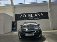 Usado Peugeot 308 Allure 120 CV (88 kW) 2016 Gris / plata Berlina