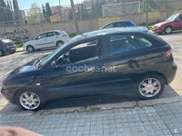 Usado Seat Ibiza Stella 100 CV (73 kW) 2002 Negro Utilitario