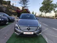 Usado Mercedes B200 136 CV (100 kW) 2012 Gris / plata Utilitario