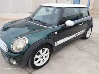Usado Mini Cooper D 110 CV (80 kW) 2009 Verde Utilitario