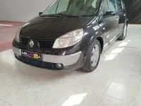 Usado Renault Scénic II Dynamique 120 CV (88 kW) 2005 Negro Monovolumen