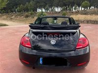 Usado VW Beetle Design 110 CV (80 kW) 2015 Negro Descapotable