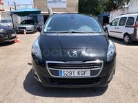 Usado Peugeot 5008 Active 115 CV (84 kW) 2014 Negro Monovolumen