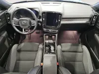 Usado Volvo XC40 Plus 197 CV (144 kW) 2024 Azul SUV