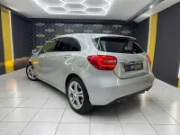 Usado Mercedes A220 Urban 170 CV (125 kW) 2013 Gris / plata Utilitario