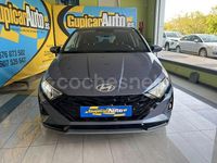 Usado Hyundai i20 100 CV (73 kW) 2024 Gris / plata Berlina
