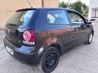 Usado VW Polo Highline 100 CV (73 kW) 2004 Negro Berlina