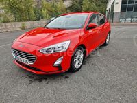 Usado Ford Focus Trend 125 CV (91 kW) 2018 Rojo Berlina