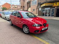 Usado Seat Ibiza Reference 75 CV (55 kW) 2006 Rojo Berlina