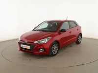 Usado Hyundai i20 85 CV (62 kW) 2020 Rojo Utilitario