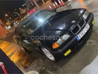 Usado BMW 318 Cabriolet 115 CV (84 kW) 1993 Negro Descapotable