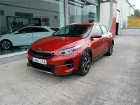 Usado Kia XCeed 115 CV (84 kW) 2021 Granate SUV