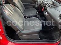 Usado Renault Twingo Authentique 75 CV (55 kW) 2012 Rojo Utilitario