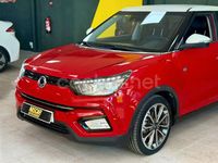 Usado Ssangyong (KGM) Tivoli Limited 115 CV (84 kW) 2018 Rojo SUV
