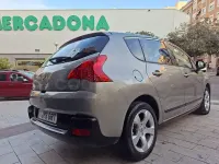 Usado Peugeot 3008 Premium 150 CV (110 kW) 2010 Beige Familiar