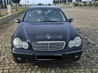 Usado Mercedes C320 Elegance 218 CV (160 kW) 2002 Azul Berlina