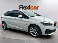 Usado BMW 225 Active Tourer iPerformance 224 CV (164 kW) 2019 Blanco Monovolumen