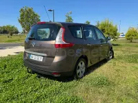 Usado Renault Grand Scénic II 105 CV (77 kW) 2009 Marrón Monovolumen