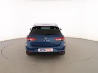 Usado Seat Leon Ecomotive 110 CV (80 kW) 2015 Azul Familiar