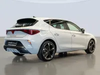 Usado Cupra Leon 150 CV (110 kW) 2025 Blanco Berlina