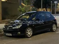 Usado Peugeot 206 GTi 138 CV (101 kW) 2002 Negro Berlina
