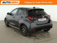 Używany Toyota Yaris Hybrid Style 116 KM (85 kW) 2020 Szary Sedan/Limuzyna