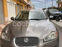 Usado Jaguar XF Luxury 240 CV (176 kW) 2010 Gris / plata Berlina