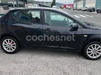 Usado Seat Ibiza Reference 75 CV (55 kW) 2010 Negro Berlina
