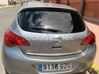 Usado Opel Astra Enjoy 115 CV (84 kW) 2010 Gris / plata Berlina