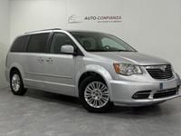 Usado Lancia Voyager Platinum 178 CV (130 kW) 2013 Gris / plata Monovolumen