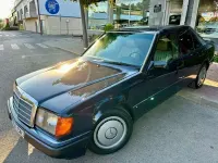 Usado Mercedes 260 147 CV (108 kW) 1989 Azul Berlina