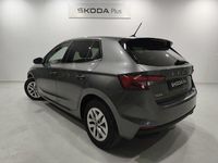 Usado Skoda Fabia Selection 115 CV (84 kW) 2025 Blanco