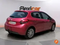 Usado Peugeot 208 Allure 110 CV (80 kW) 2018 Rojo Utilitario