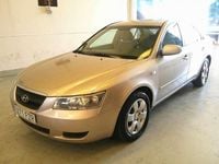 Usado Hyundai Sonata Style 140 CV (102 kW) 2008 Beige Berlina