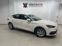 Usado Seat Leon Reference 116 CV (85 kW) 2022 Blanco Utilitario